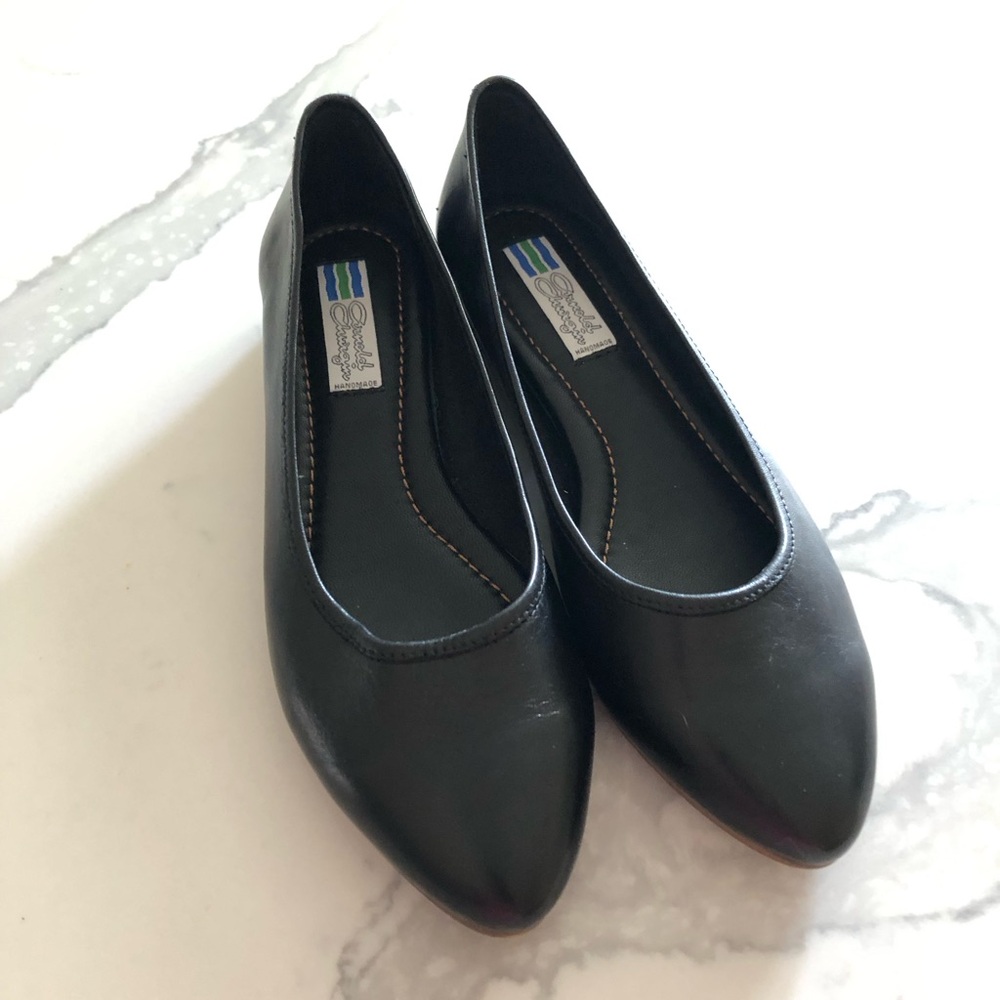 Arnold Churgin Hand Made, Soft Leather, Black Flats.  Size 36